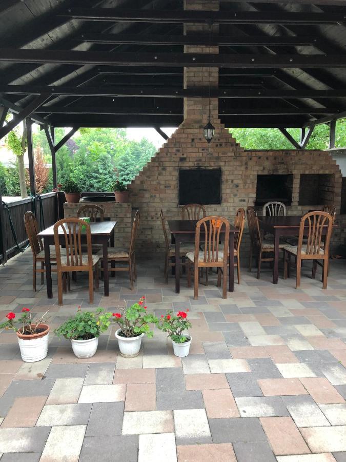 Kerekes Panzio Es Etterem Bed & Breakfast Balmazujvaros Exterior photo